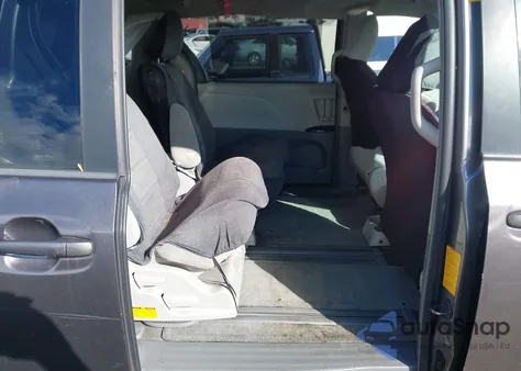 2013 Toyota Sienna Le V6 8 Passenger from USA, damaged, VIN 5TDKK3DC7DS344565